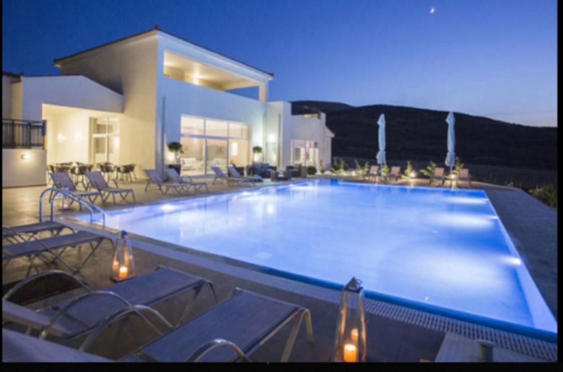 Ammos Suites Плати Екстериор снимка